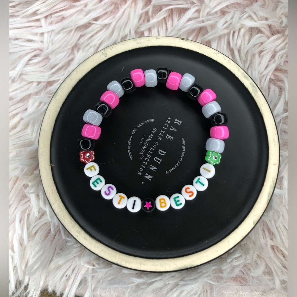 FESTI BESTI KANDI BRACELET